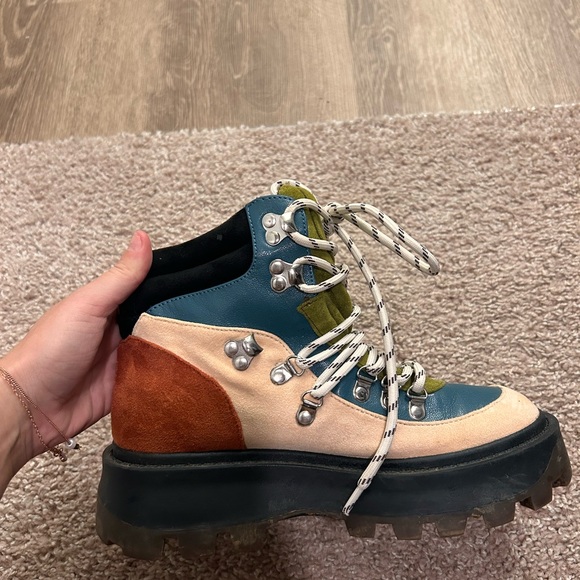 Color-block Boots - Picture 5 of 5